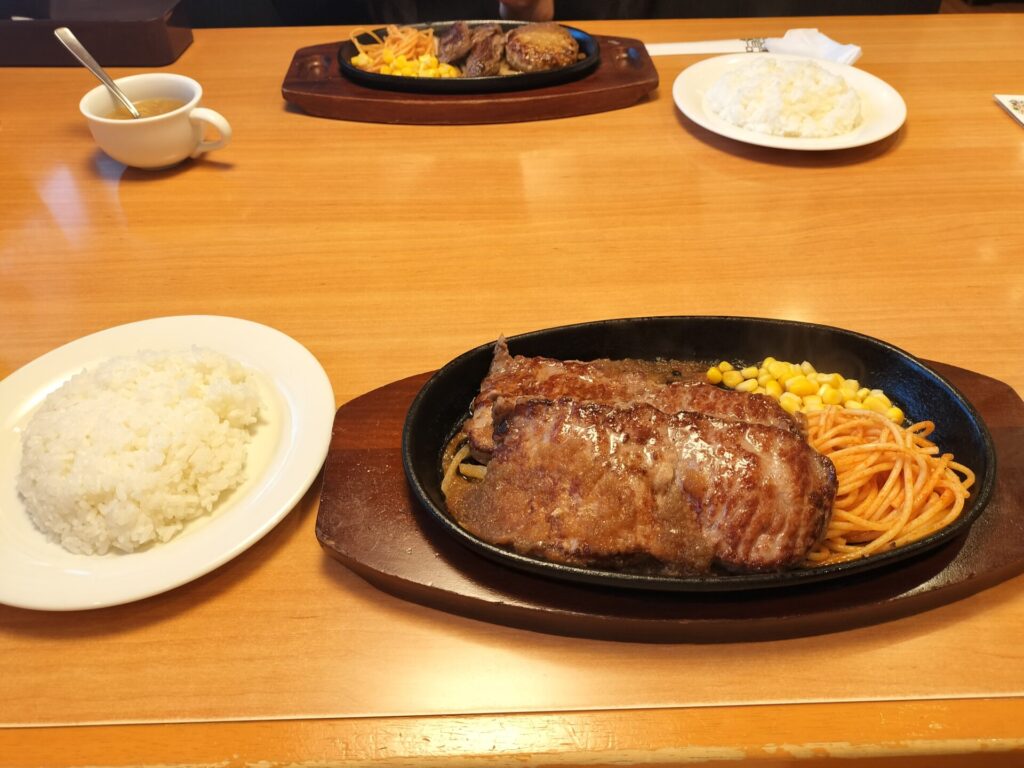 肉と肉