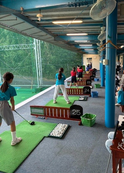 スペシャルゲスト来場